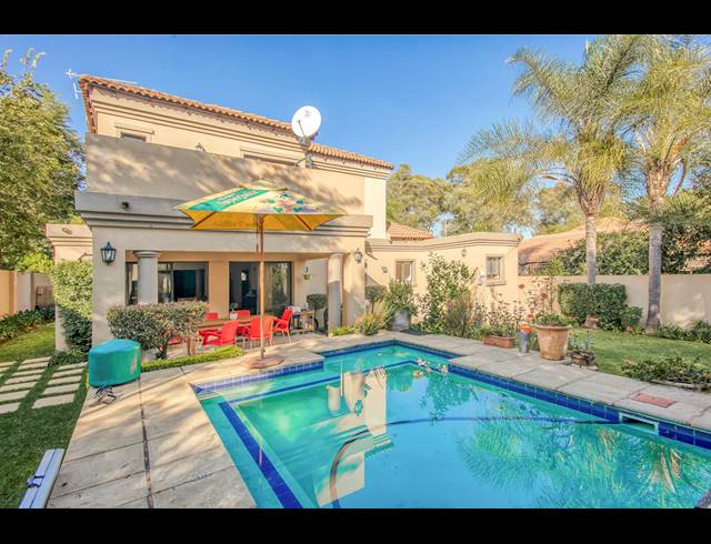 4 BEDROOM CLUSTER RENTED IN DOUGLASDALE